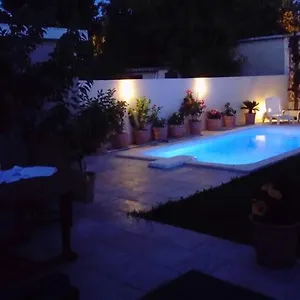Bed & Breakfast L'hibiscus D'hote, Avignon